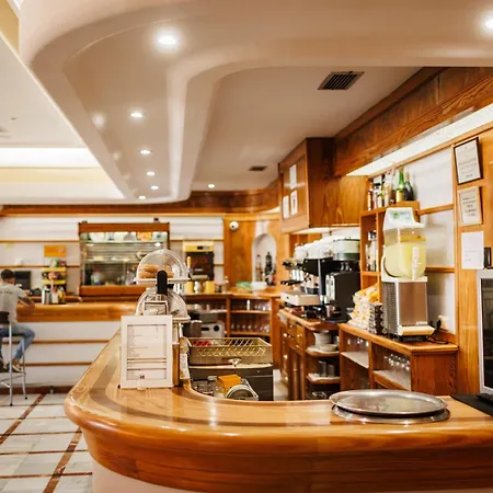 Acosta Vetonia 3* אלמנדראלחו