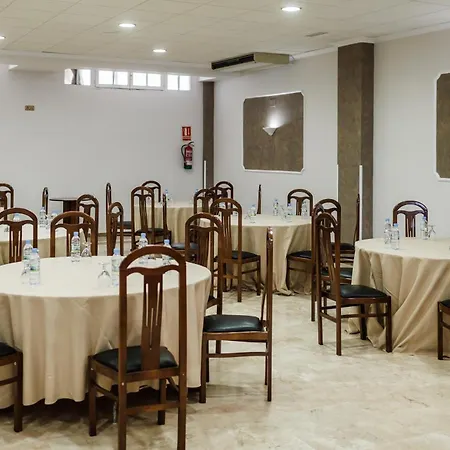 מלון Acosta Vetonia אלמנדראלחו